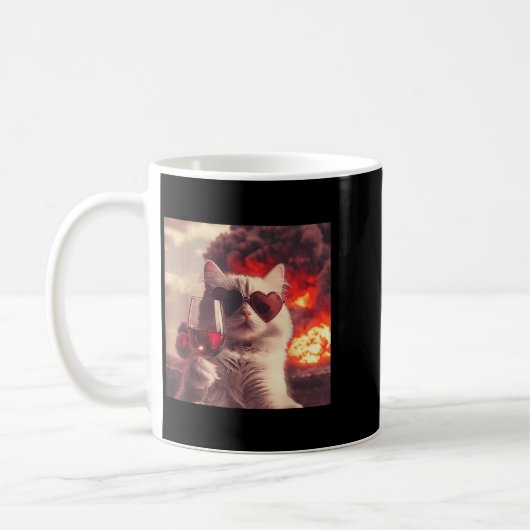 Wacky Cat Holding Wine Selfi With Fire Funny Sungl Koffiemok (Links)