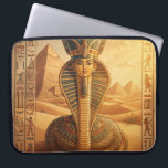 Wadjet – Ägyptische Schlangengöttin´4 Laptop Sleeve<br><div class="desc">Wadjet ist eine Kobra-Göttin aus der ägyptischen Mythologie und Schutzgöttin der Pharaonen sowie von Unterägypten. Sie steht für Schutz, Macht und königliche Autorität.</div>
