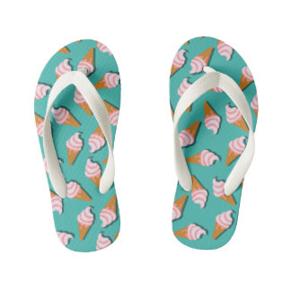 Waffle-kegels, ijs en bevroren yoghurtpatroon kinder teenslippers