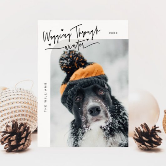 Wagging Door Winter Hond Foto Witte Kerst Feestdagenkaart