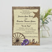 Wagon Wheel en Barn Wood Country Wedding Kaart (Staand voorkant)
