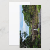 wai'ale-waterval in wailuku-rivier-staatspark (Voorkant / Achterkant)