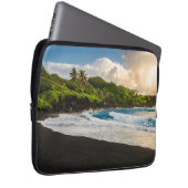 Waianapanapa Beach Laptop Sleeve (Voorkant Rechts)
