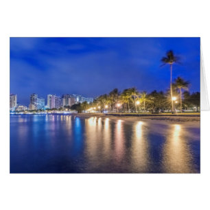 Waikiki City op Dawn