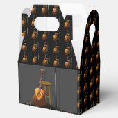 Waiting Encore Guitar Stool en Mike Bedankdoosjes (Geopend)