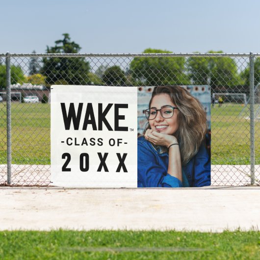 Wake Forest-universiteit | Wake Wordmark Spandoek (Insitu)