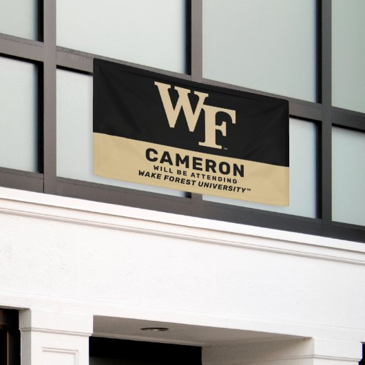 Wake Forest-universiteit | WF Spandoek (Buitenkant Gebouw)