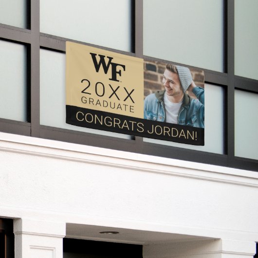 Wake Forest-universiteit | WF Spandoek (Buitenkant Gebouw)