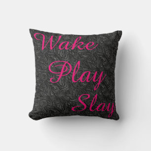 Wake Play Slay White Black en Roze REVERSABLE Kussen