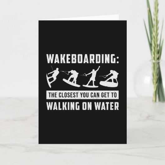 Wakeboarder loopt op waterwakelaar kaart (Voorkant)
