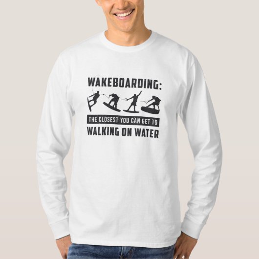 Wakeboarder wakeboarden die op watergolf lopen t-shirt (Voorkant)