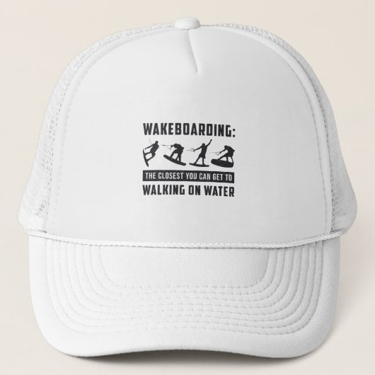 Wakeboarder wakeboarden die op watergolf lopen trucker pet (Voorkant)