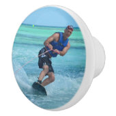 Wakeboarding in de tropen keramische knop (Rechts)