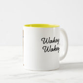 Wakey Wakey. Tweekleurige Koffiemok (Voorkant rechts)