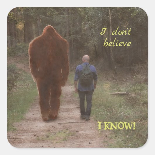 WALEN MET BIGFOOT SASQUATCH VIERKANTE STICKER (Voorkant)
