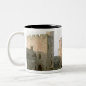 Wales, Caernarfon castle, een van Edward's 2 Tweekleurige Koffiemok (Links)