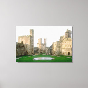 Wales, Caernarfon castle, een van Edward's Canvas Afdruk