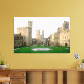 Wales, Caernarfon castle, een van Edward's Canvas Afdruk (Insitu (Woonkamer))