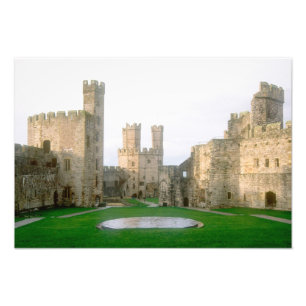 Wales, Caernarfon kasteel, een van Edwards 2 Foto Afdruk