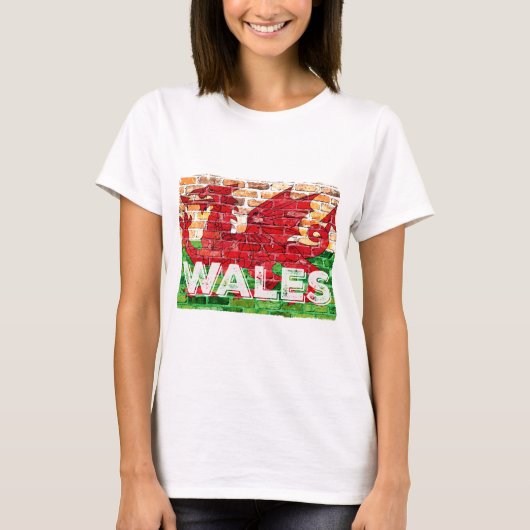 Wales Flag op Brick T-shirt (Voorkant)