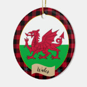 Wales, Red buffalo plaid & Welsh Flag Keramisch Ornament (Links)