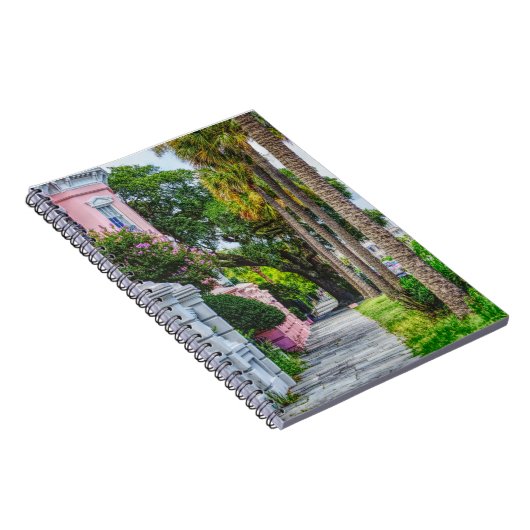 Walk Along Rainbow Row Notitieboek (Rechterzijde)