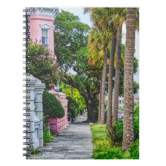 Walk Along Rainbow Row Notitieboek (Voorkant)