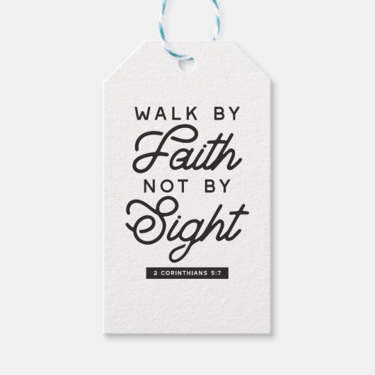 "Walk by Faith" Bijbelverse typografie Cadeaulabel (Voorkant)