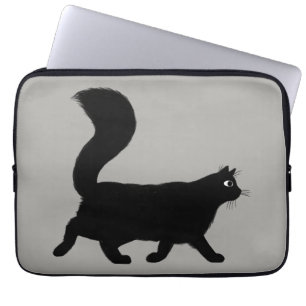 Walking Black Cat   Koel Kat met Fluffy Tail Laptop Sleeve