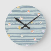 Wall Clock – Whimsy Faces Ronde Klok (Voorkant)