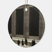 Wall Street (door Paul Strand, 1915) Keramisch Ornament (Links)