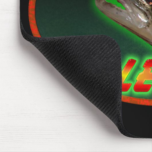 Walleye in oval muismat (Hoek)