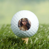 Wallpaper van een mooie anime avonturier meisje we golfballen (Insitu Shirt)