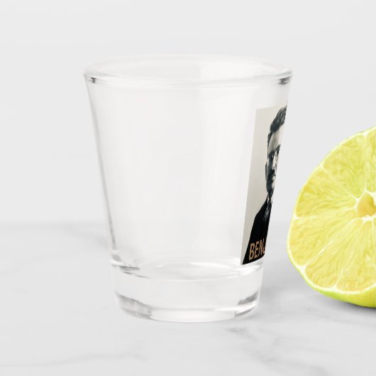 Walter Benjamin Shot Glas (Links)