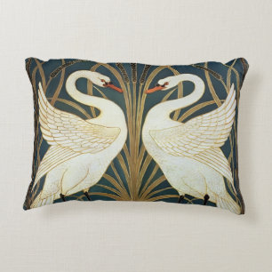 Walter Crane Swan, Rush en Iris Art Nouveau Accent Kussen