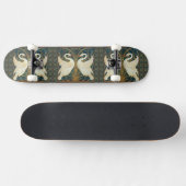 Walter Crane Swan, Rush en Iris Art Nouveau Skateboard (Horizontaal)