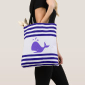 Walvis op blauw en wit gestreept tote bag (Dichtbij)