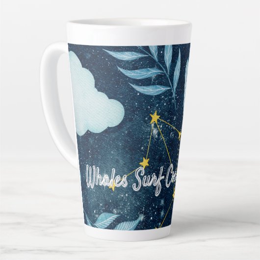 Walvissen Surfen op Kosmische Golven Blauwe Conste Latte Mok (Linkerhoek)