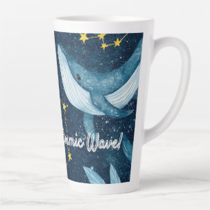 Walvissen Surfen op Kosmische Golven Blauwe Conste Latte Mok