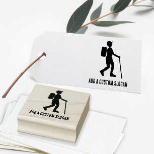 Wandelaar met rugzak: Voeg een Slogan Trekking The Rubberstempel