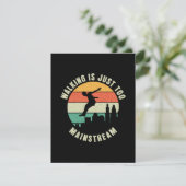 Wandelen is gewoon te veel mainstream informatiekaartje (Staand voorkant)