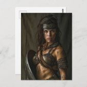 Wandelende vrouw die de Amazon-vibe kanaliseert Briefkaart (Voorkant / Achterkant)