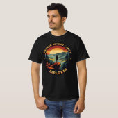 Wander Beyond Limits beroemd gemaakt door Retro Ex T-shirt (Voorkant volledig)
