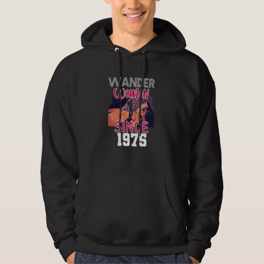 Wander woman since 1975 hoodie (Voorkant)