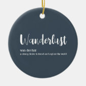 Wanderlust-definitie witte grijze blauwe kleur keramisch ornament (Voorkant)