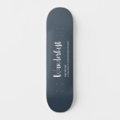 Wanderlust-definitie witte grijze blauwe kleur persoonlijk skateboard (Voorkant)
