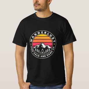 Wanderlust houdt kalm en kamp aan t-shirt