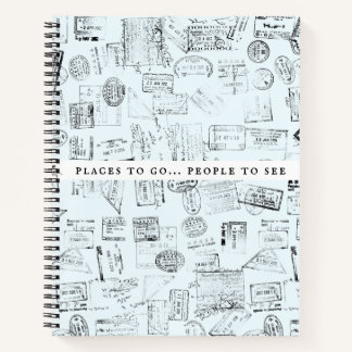Wanderlust-laptop met reisjournaal notitieboek