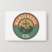 WanderSoul Co. – Retro Travel Logo Button (Voorkant)