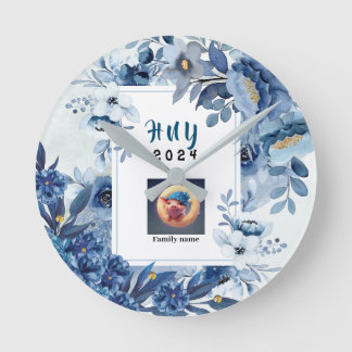 WANDKLOK IN BLAUW EN WIT